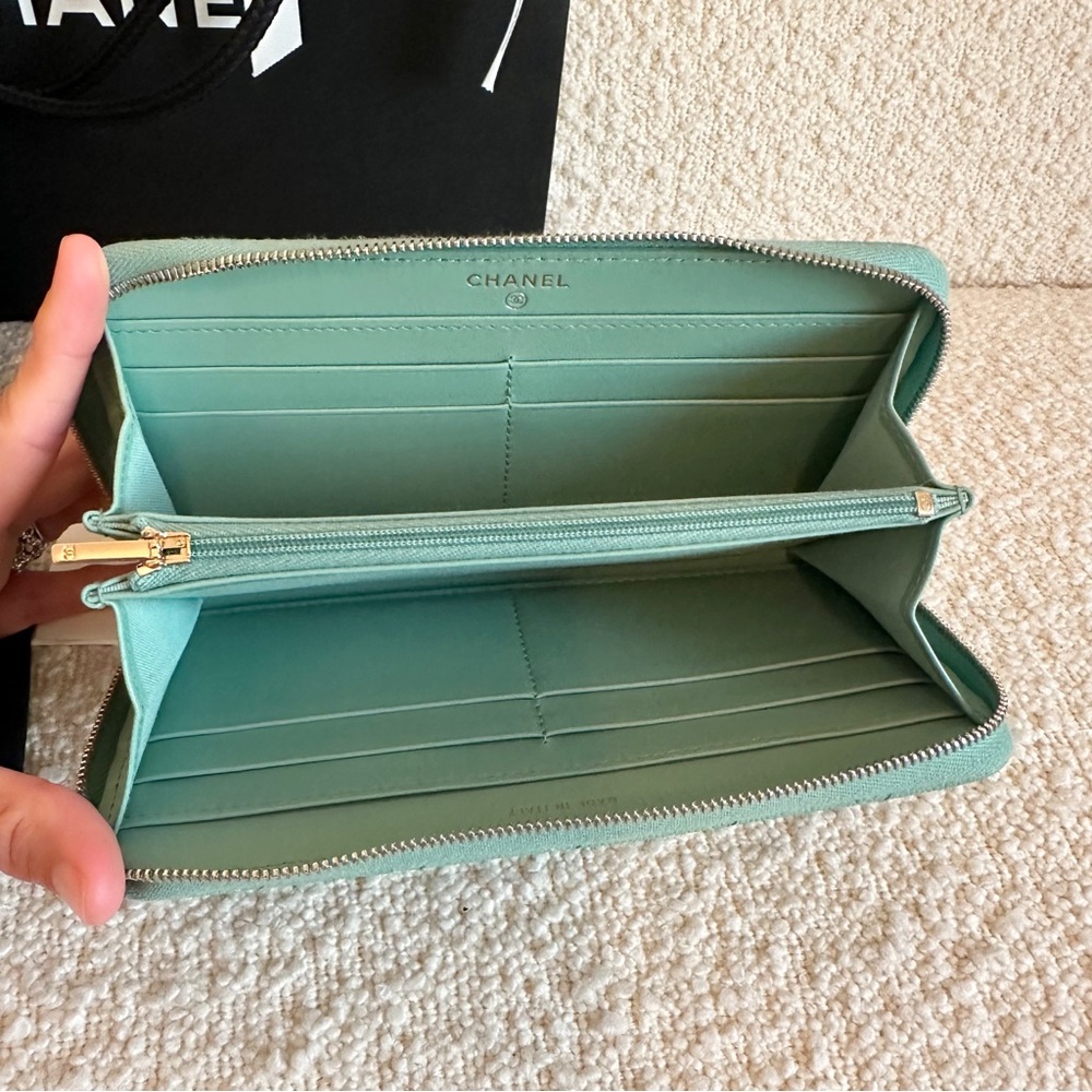 Chanel Zip Around Wallet | Sea Foam Green - Picture 7 of 11